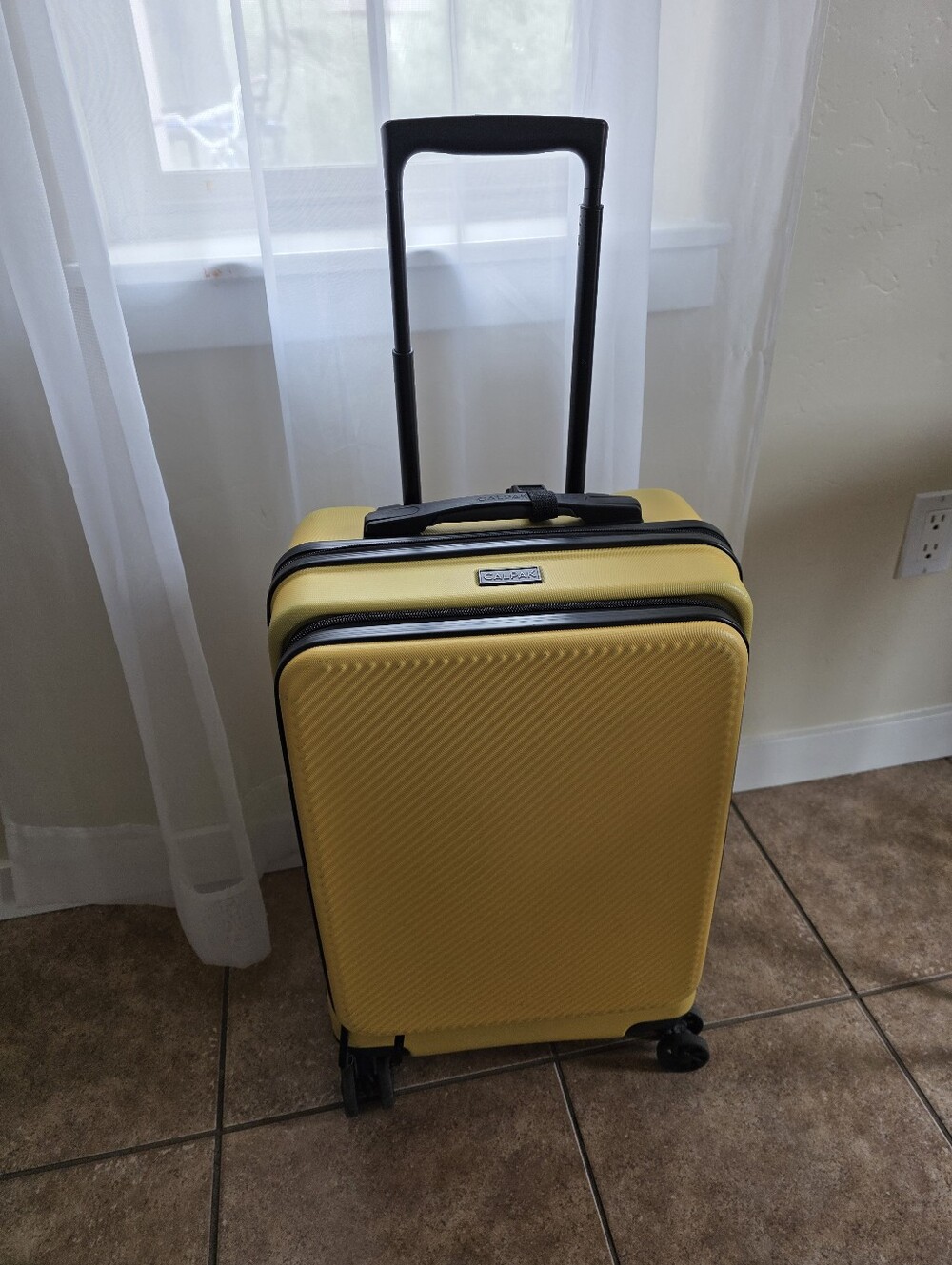 Calpak 22" Malden Yellow Carry-On